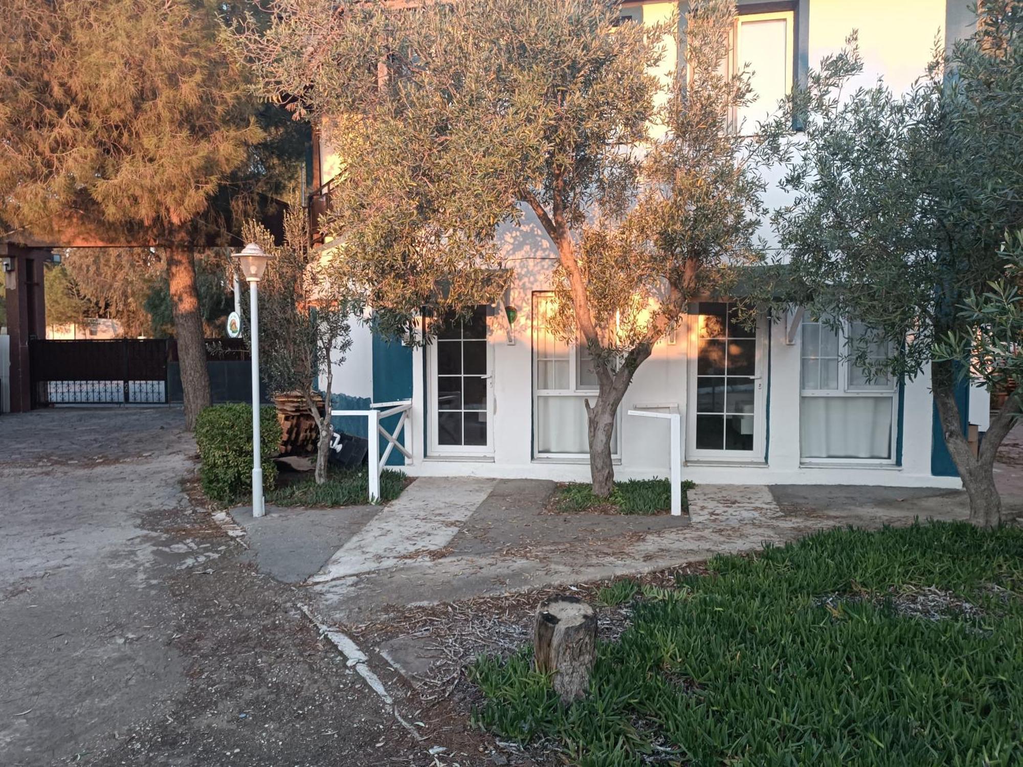 Teos Ormanci Tatil Koyu Hotel Seferihisar Exterior foto